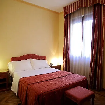 Cavour Hotel