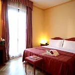 فندق Cavour 3*