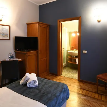 Cavour 3* ראפאלו